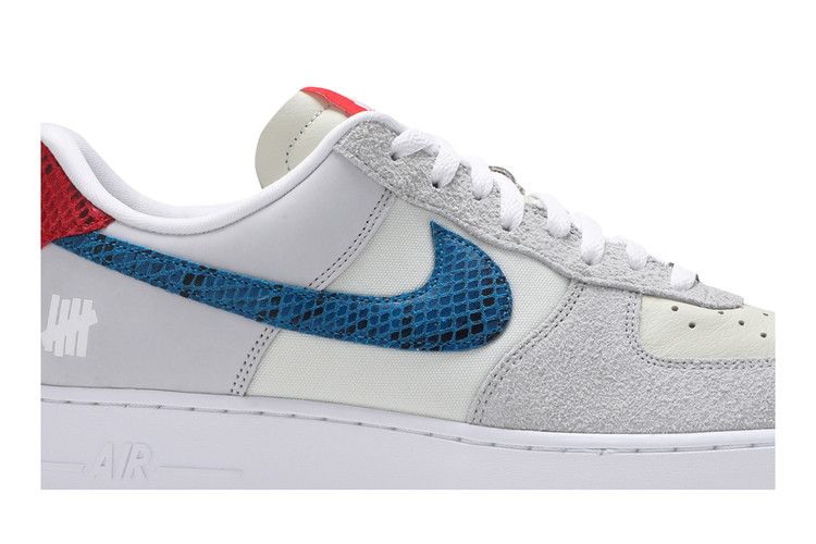 Nike Air Force 1 Low SP Undefeated 5 On It Dunk vs. AF1